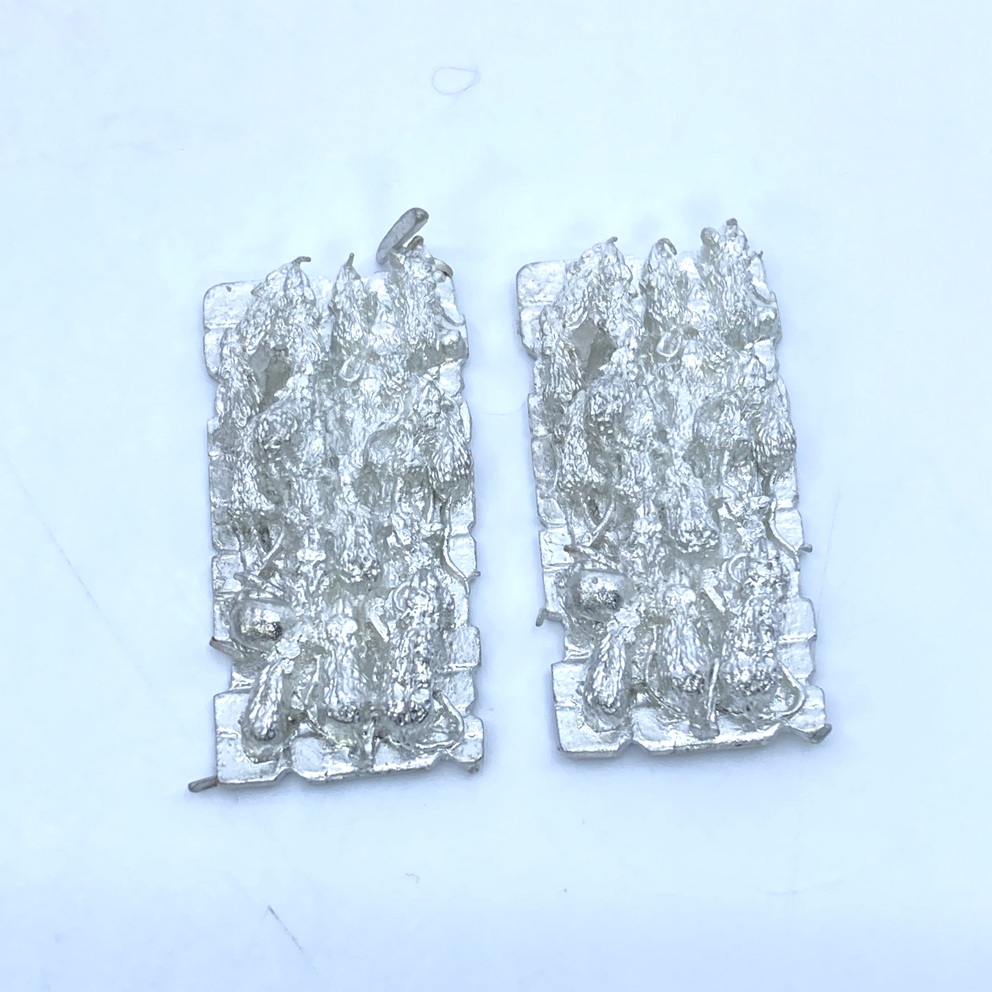 ca57daeb-b480-4d46-b89e-611b6a4588b4
