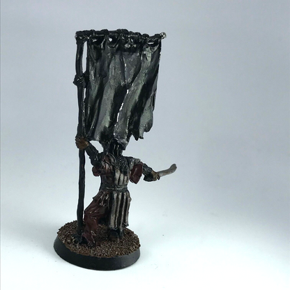 Mordor Orc Standard Bearer - LOTR Warhammer / Lord of the Rings GW X6043