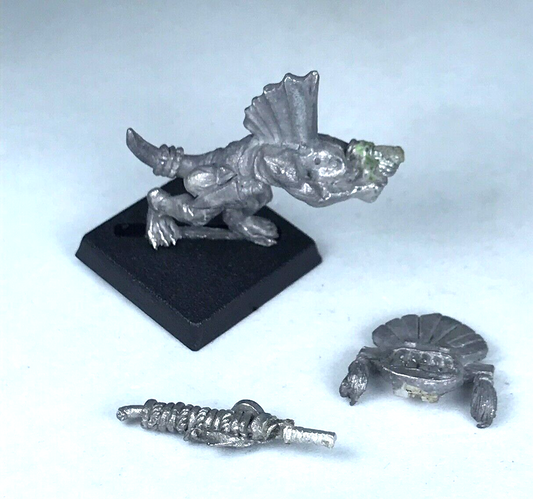 Classic Metal Skink Standard Bearer Command Lizardmen - Warhammer Fantasy X3280