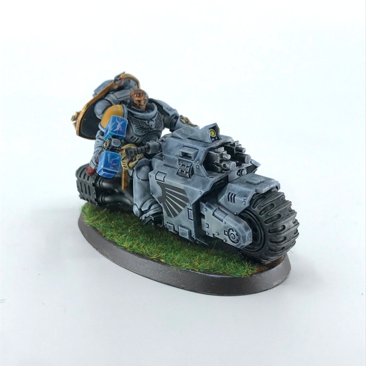 Captain / Lieutenant on Bike Space Wolves Space Marines - Warhammer 40K C4883