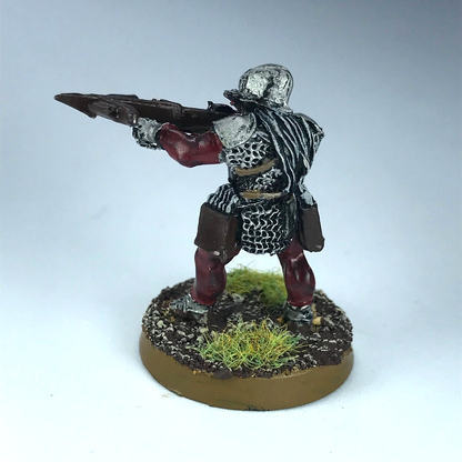 Metal Uruk Hai with Crossbow - LOTR / Warhammer / Lord of the Rings X11787