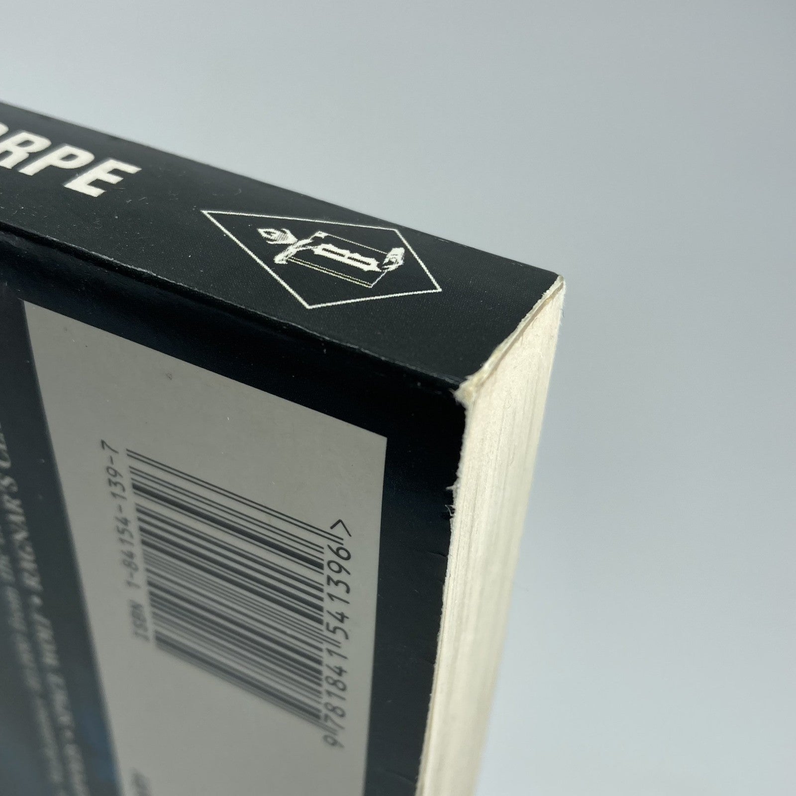 d2a5574f-8b65-49d8-84b0-b51d6b5889d7