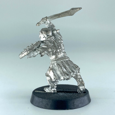 Mordor Orc Warrior - Mordor - Warhammer / Lord of the Rings GW Metal X1851