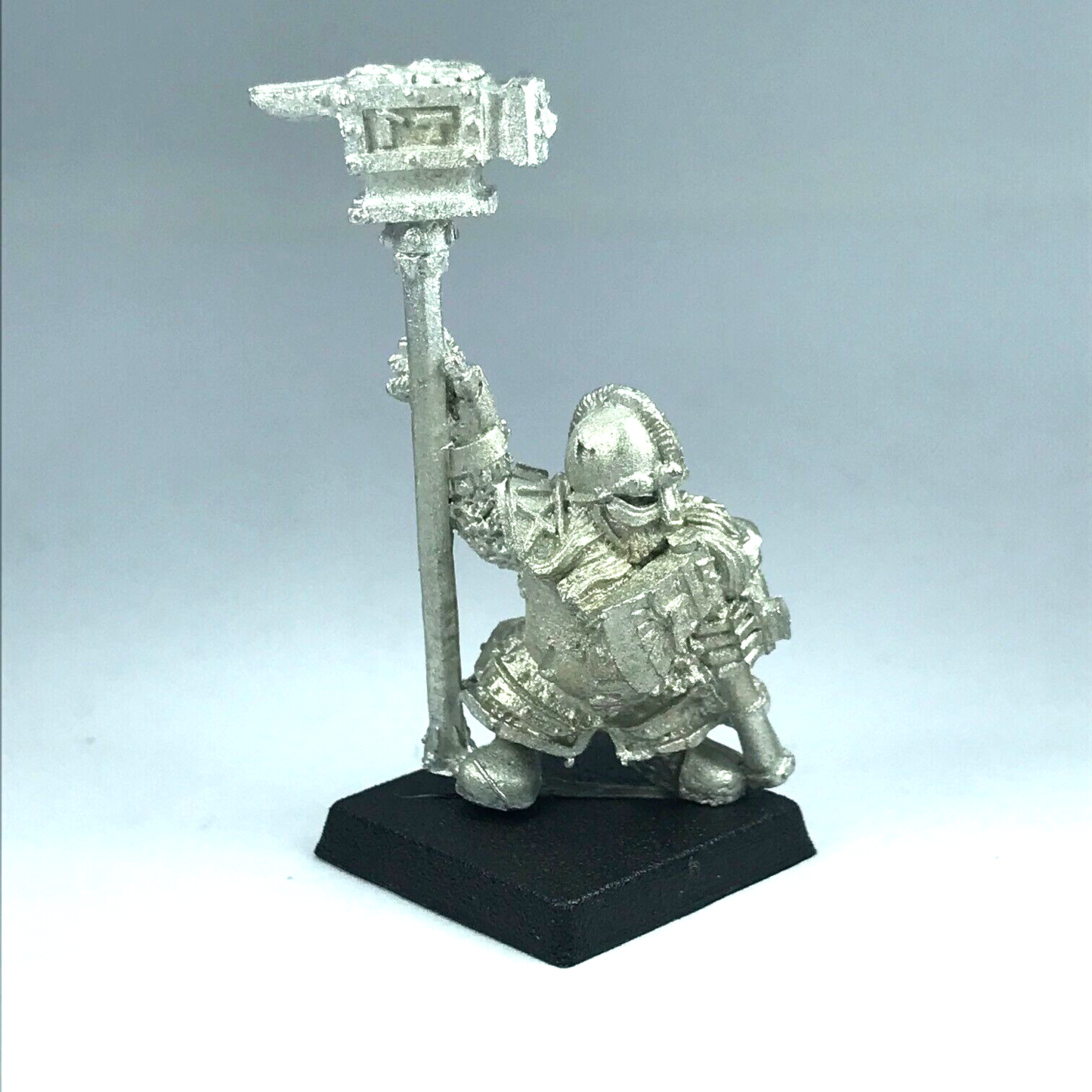 Classic Metal Dwarf Iron Breaker Standard Bearer - Warhammer Fantasy X4943