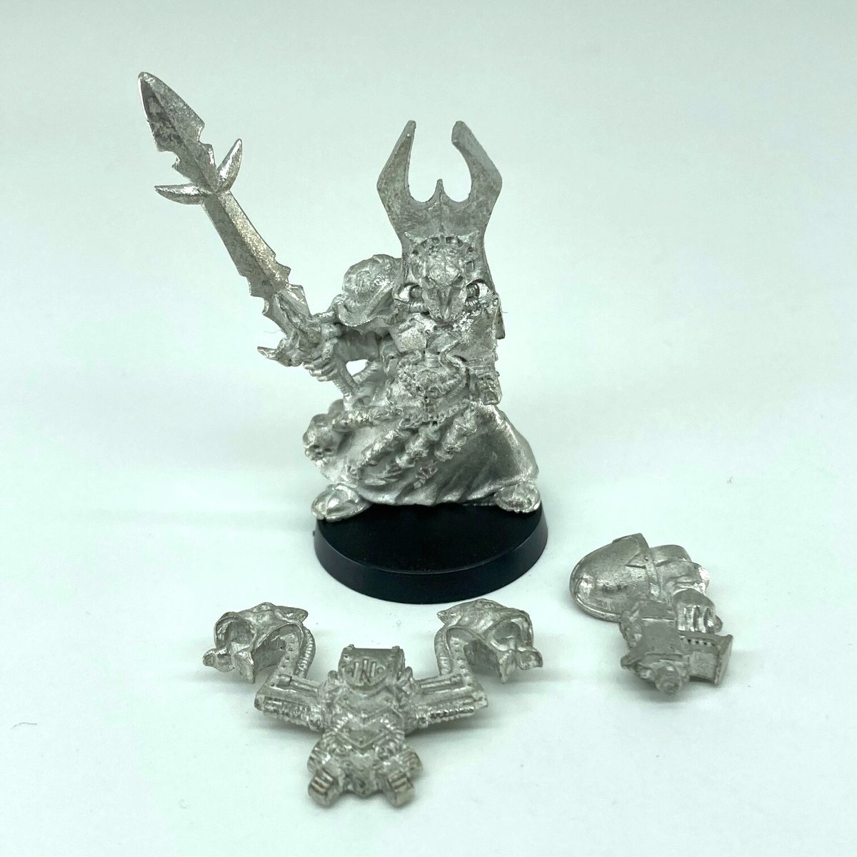 Games Workshop 43-14 Warhammer 40k - Space Marine du Chaos Forgefiend Games Workshop 43-14 Warhammer 40k - Space Marine du Chaos Forgefiend