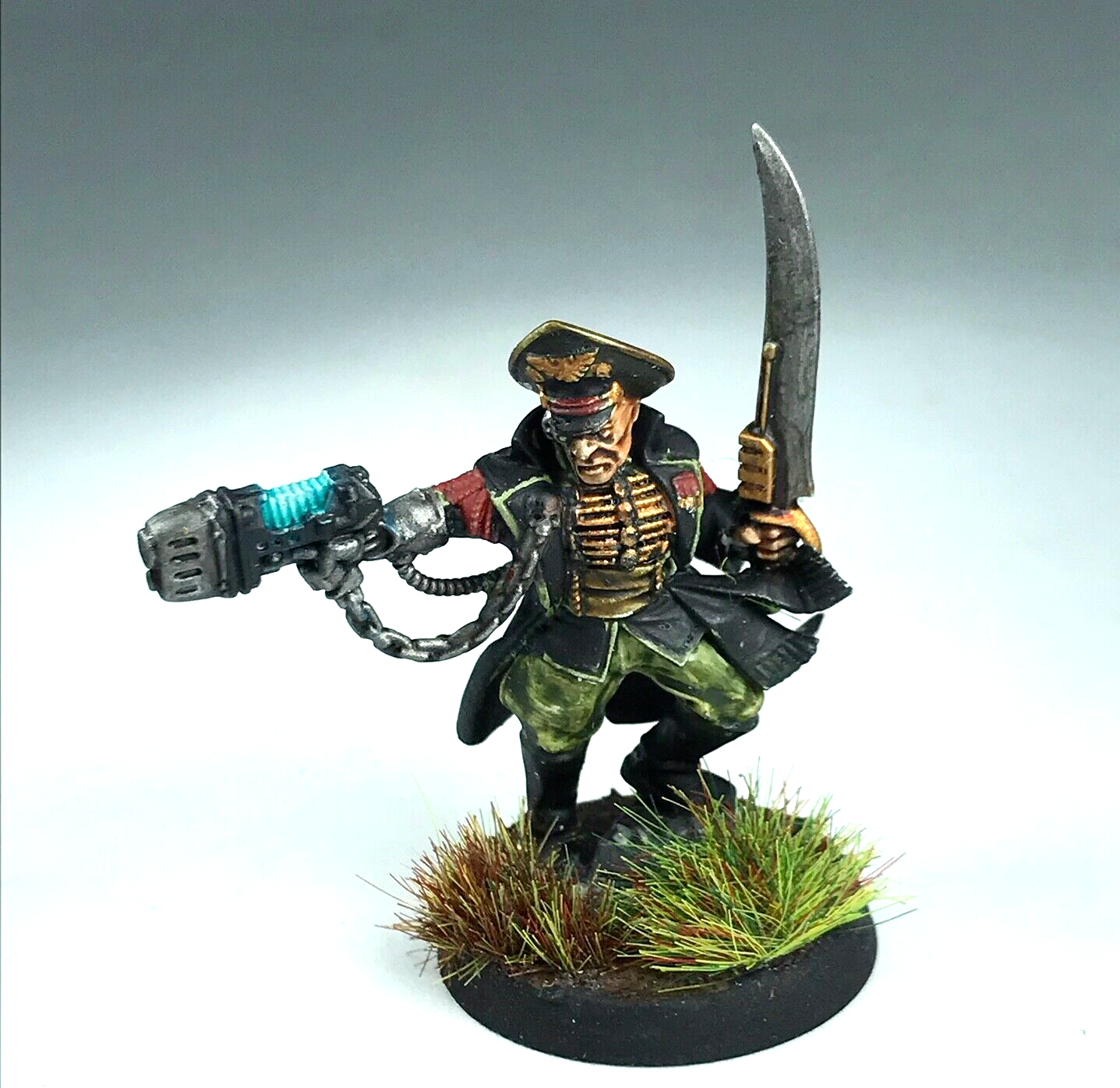 Commissar Imperial Guard Astra Militarum - Painted - Resin - Warhammer 40K X2818