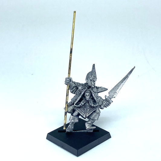 deda906f-2aa8-40c4-8e9c-d1d1c3ad8382