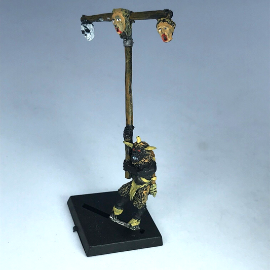 Classic Metal Ungor Standard Bearer Chaos Beastmen - Warhammer Fantasy X1409