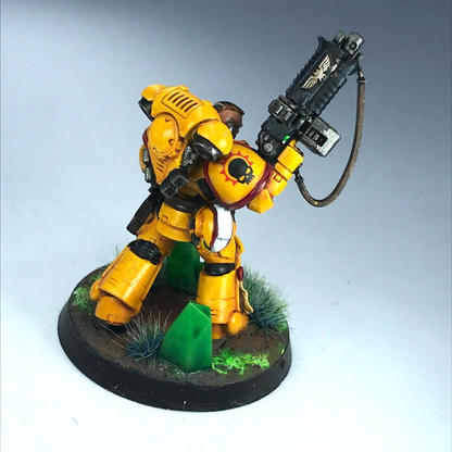 Imperial Fist Lieutenant Space Marines - Painted - Warhammer 40K X5430