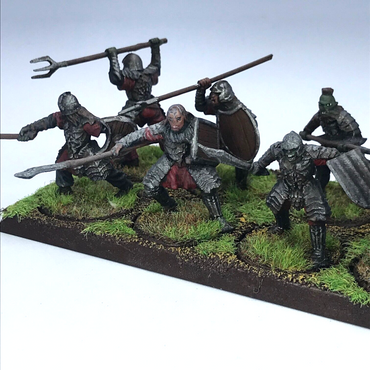 Mordor Orc Warriors & Tray LOTR - Warhammer / Lord of the Rings Painted C2048