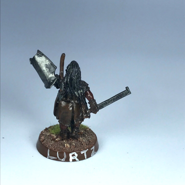 Lurtz Uruk Hai Captain - LOTR Warhammer / Lord of the Rings Painted Metal X13104