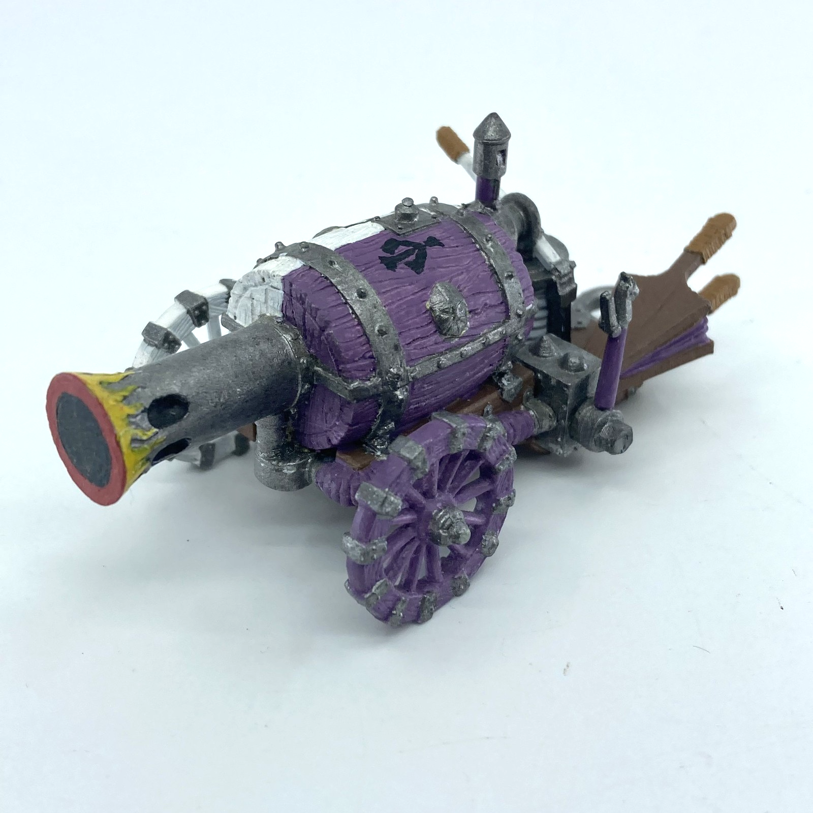 e560b257-b0ee-42cc-b099-eee77a717b65