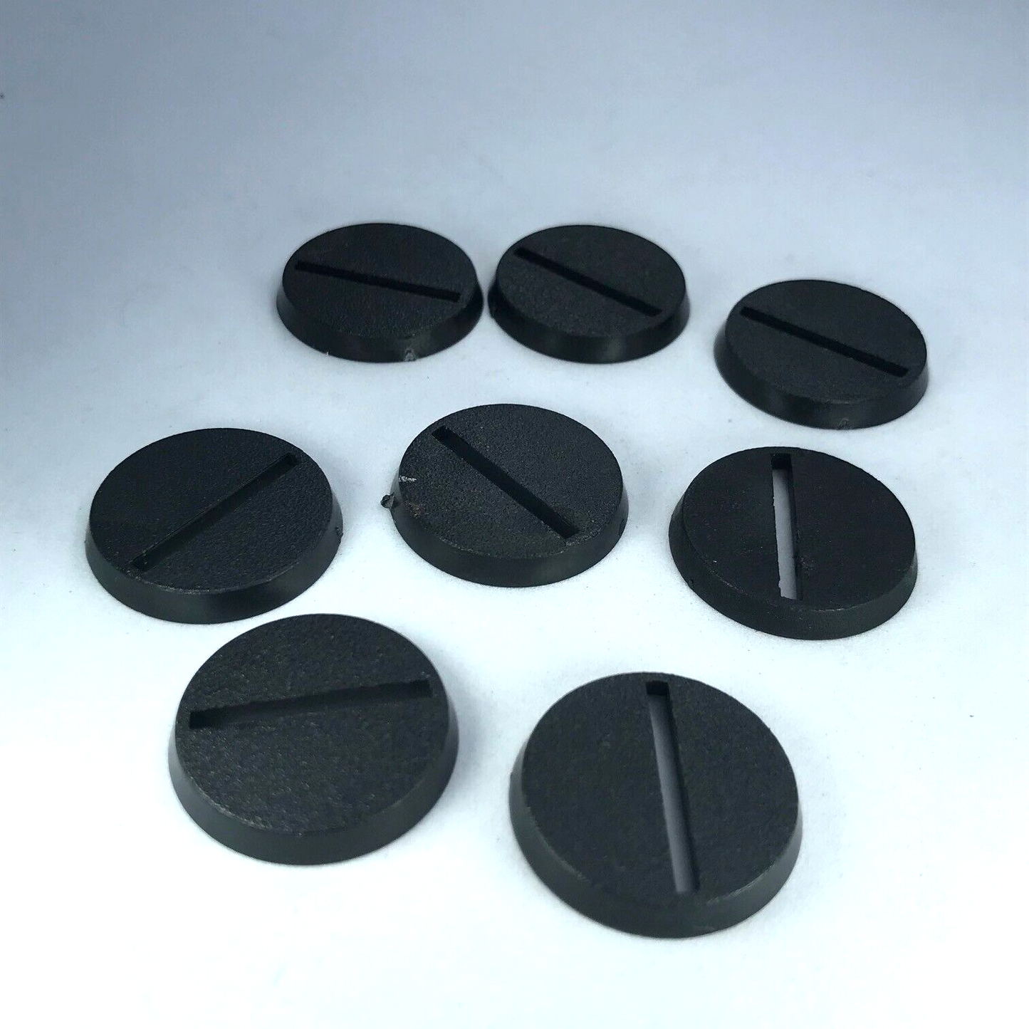 X8 Original GW 2003 25mm Round Bases Slotted Slotta - Warhammer 40K / LOTR X4889