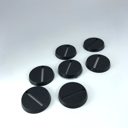 25mm Original Games Workshop Round Bases Dated 1992 Warhammer 40K / LOTR X9015