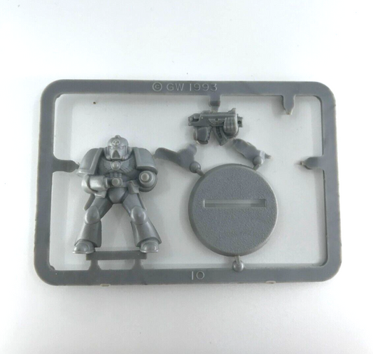 Space Marines Trooper on Sprue 1993 Warhammer 40K Games Workshop Classic C4247