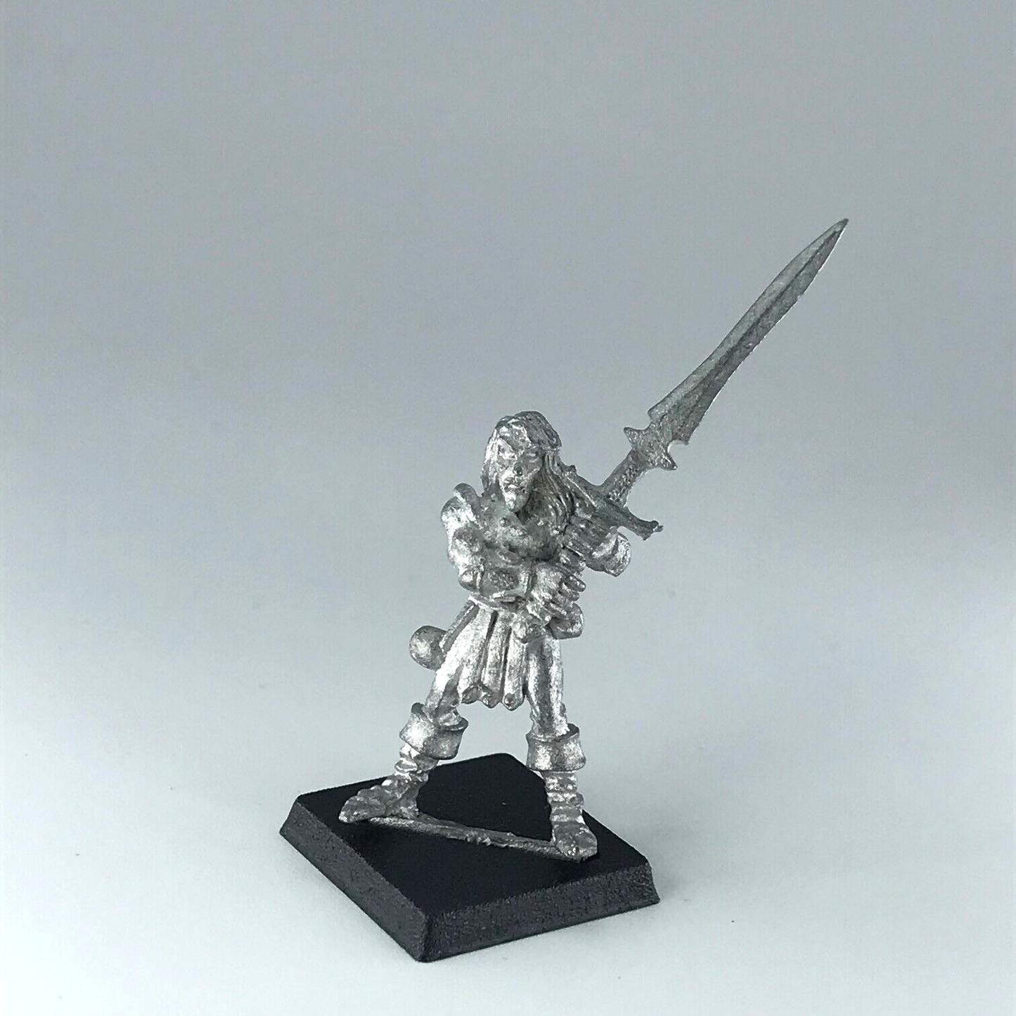 Citadel Elf Dated 1987 - Warhammer Games Workshop Classic Metal X1597