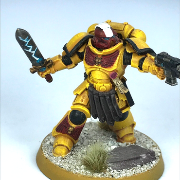 Imperial Fist Primaris Space Marines Captain - Painted - Warhammer 40K X8909