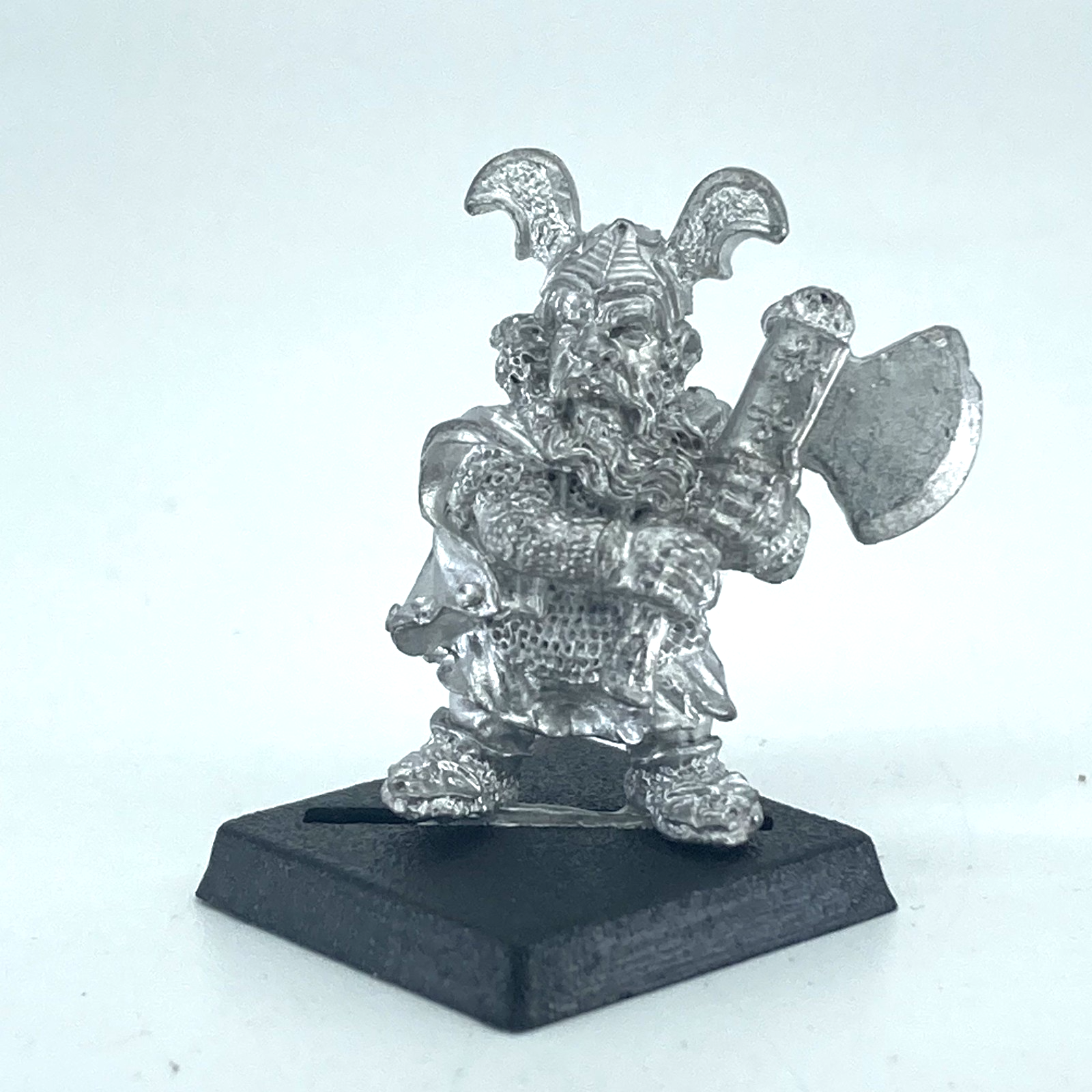 ef2e440d-50a0-4e12-a36b-5594ec79f56b