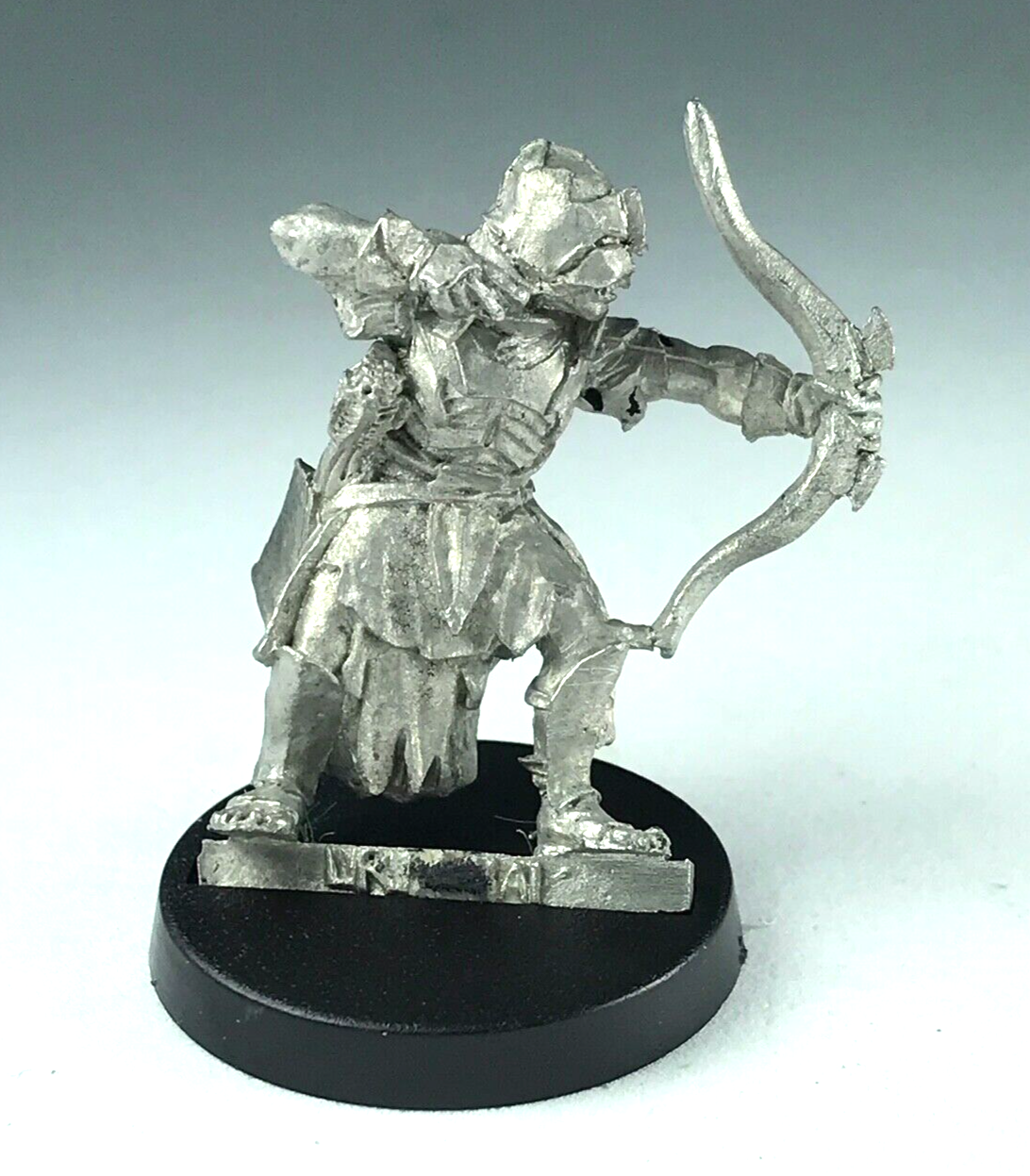 Metal Uruk Hai Scout Archer - LOTR / Warhammer / Lord of the Rings X1203