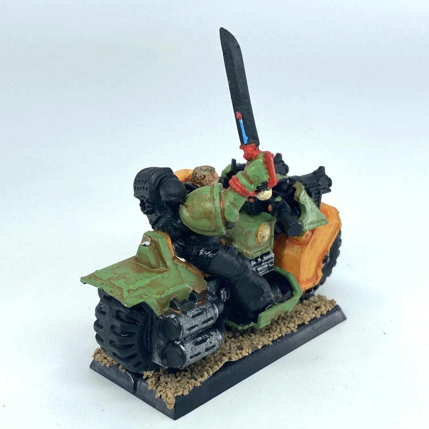 efbf2b55-9ea1-450a-b04e-7e56df090fff