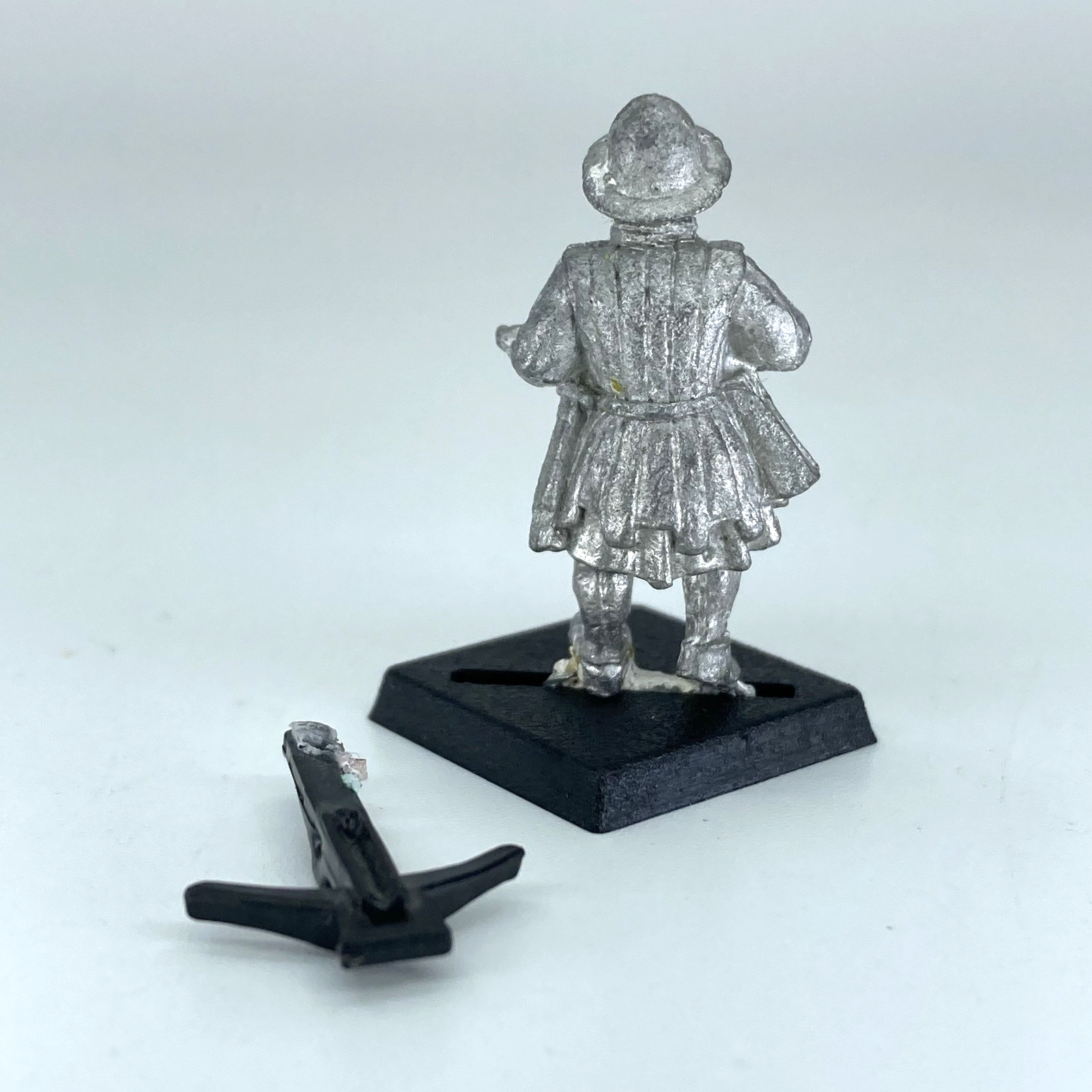 f1374940-a673-4cb7-80e0-c8df1faed3d1