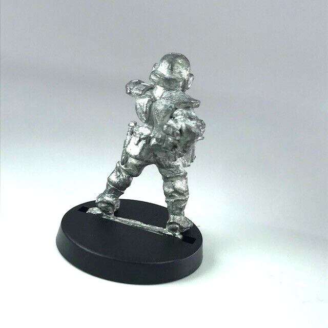 Imperial Army Trooper Powell Rogue Trader - Warhammer 40K Games Workshop X6928