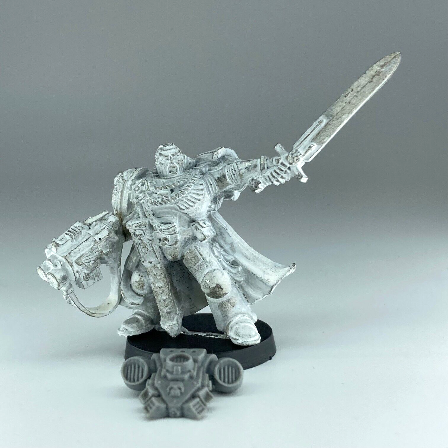 Space Marine Captain - Warhammer 40K Games Workshop Classic Metal X2552