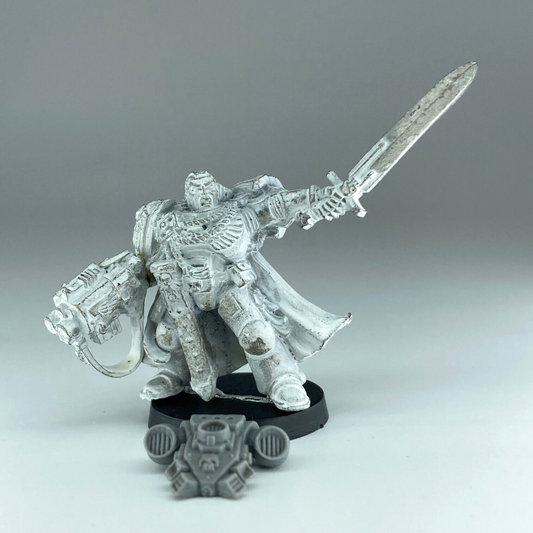 Space Marine Captain - Warhammer 40K Games Workshop Classic Metal X2552