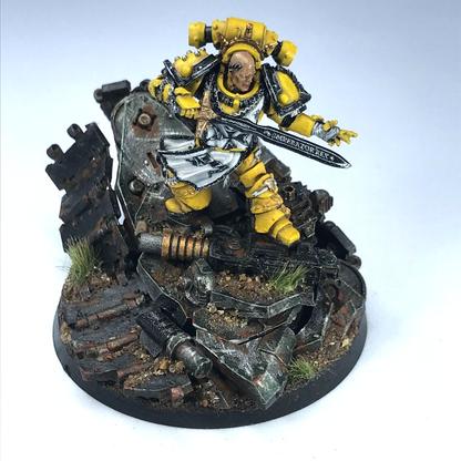 Sigismund First Captain of the Imperial Fists Warhammer 40k The Horus Heresy