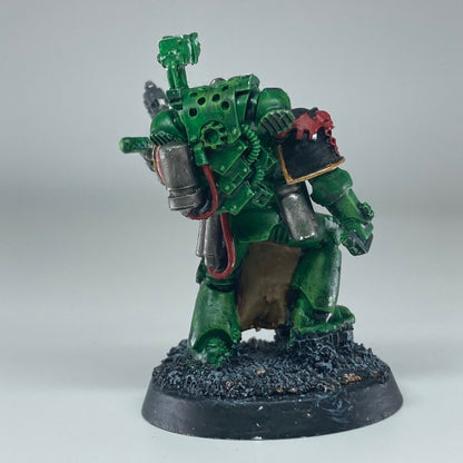 Legion Apothecary - Salamanders - Painted - Warhammer Horus Heresy GW X2992
