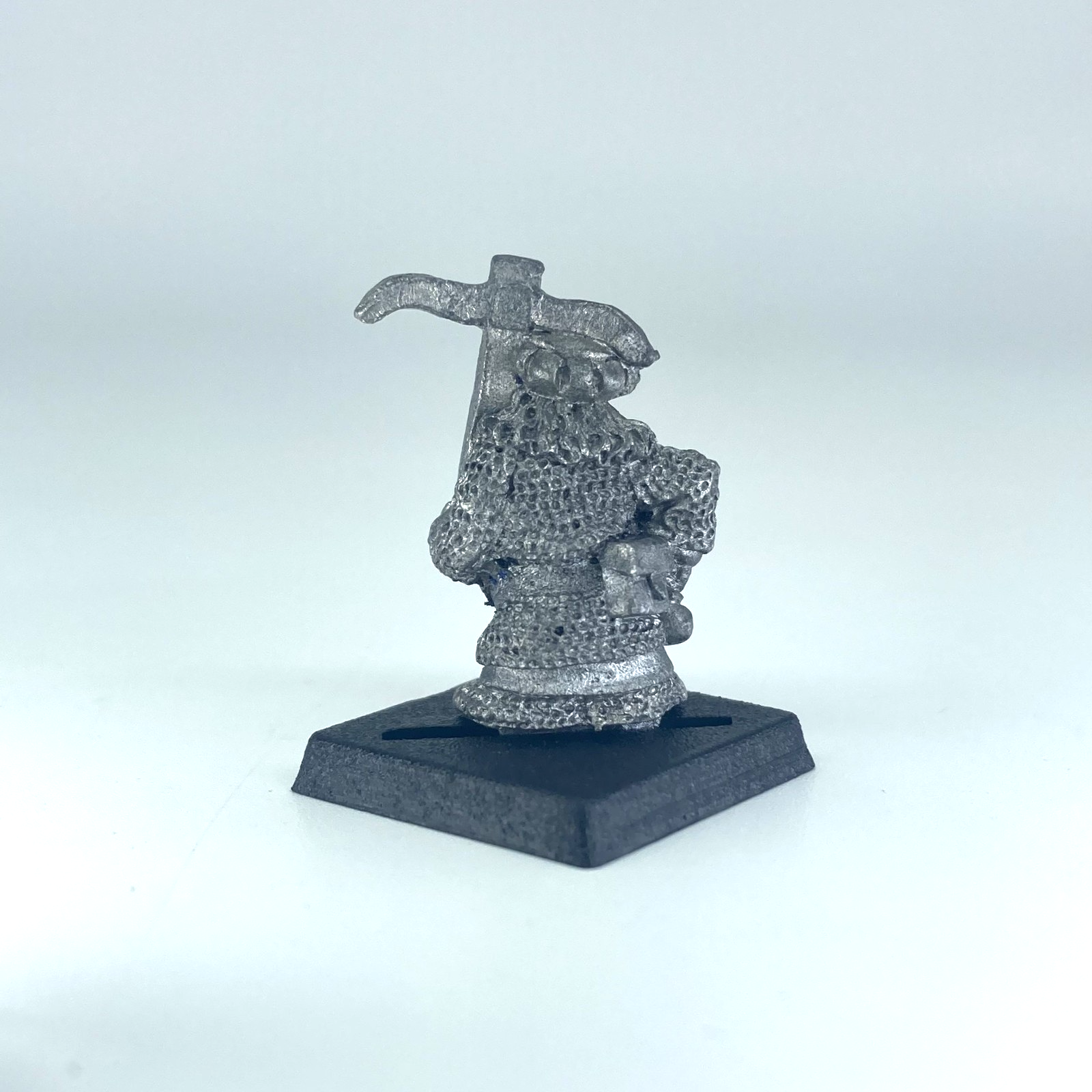 f9894920-c4d4-464a-bc75-4f439885936d