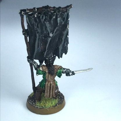 Metal Mordor Orc Standard Bearer LOTR - Warhammer / Lord of the Rings X12309