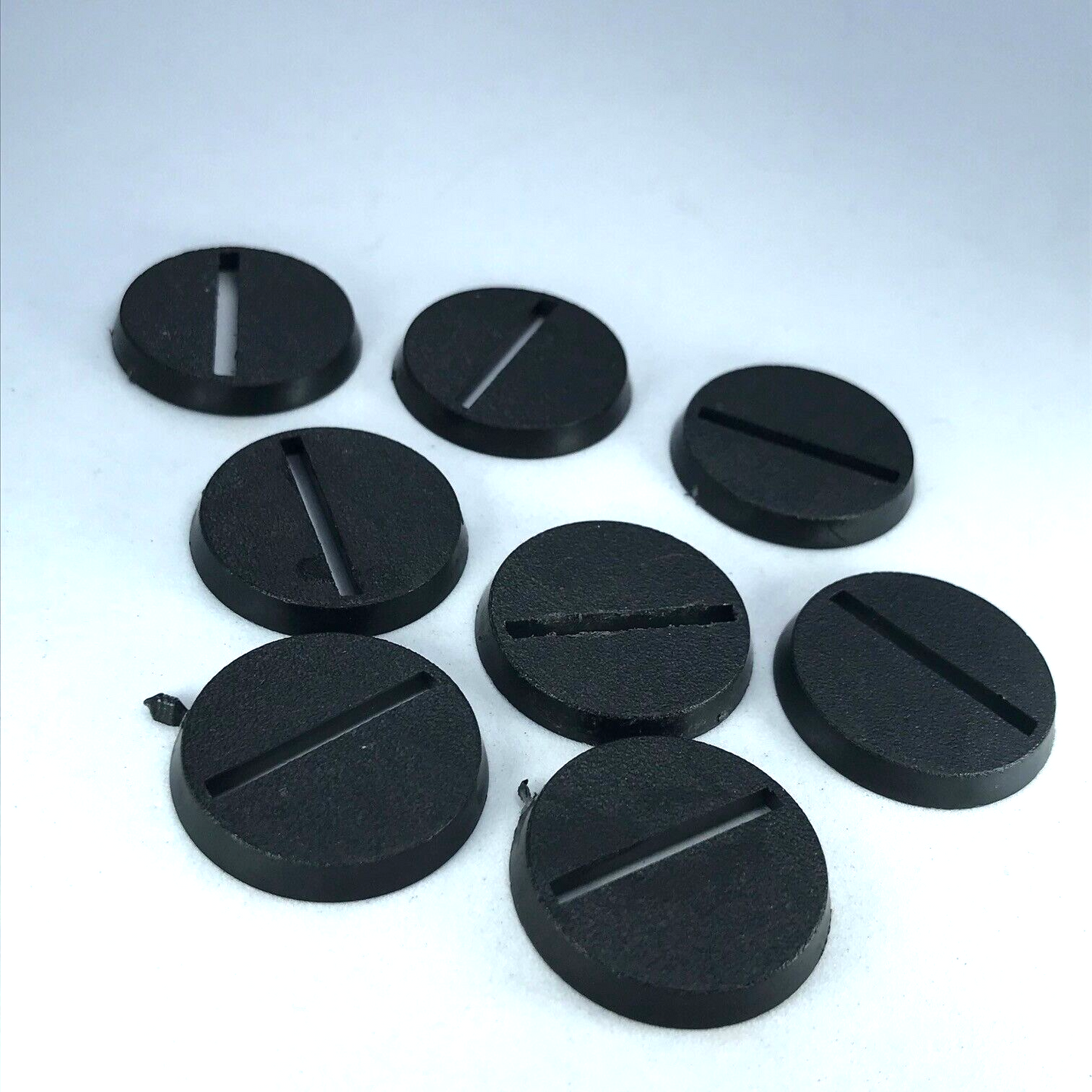 X8 Original GW 2003 25mm Round Bases Slotta - Warhammer 40K / LOTR X7679