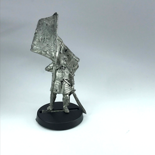 Minas Tirith Standard Bearer LOTR - Warhammer / Lord of the Rings Metal X7000