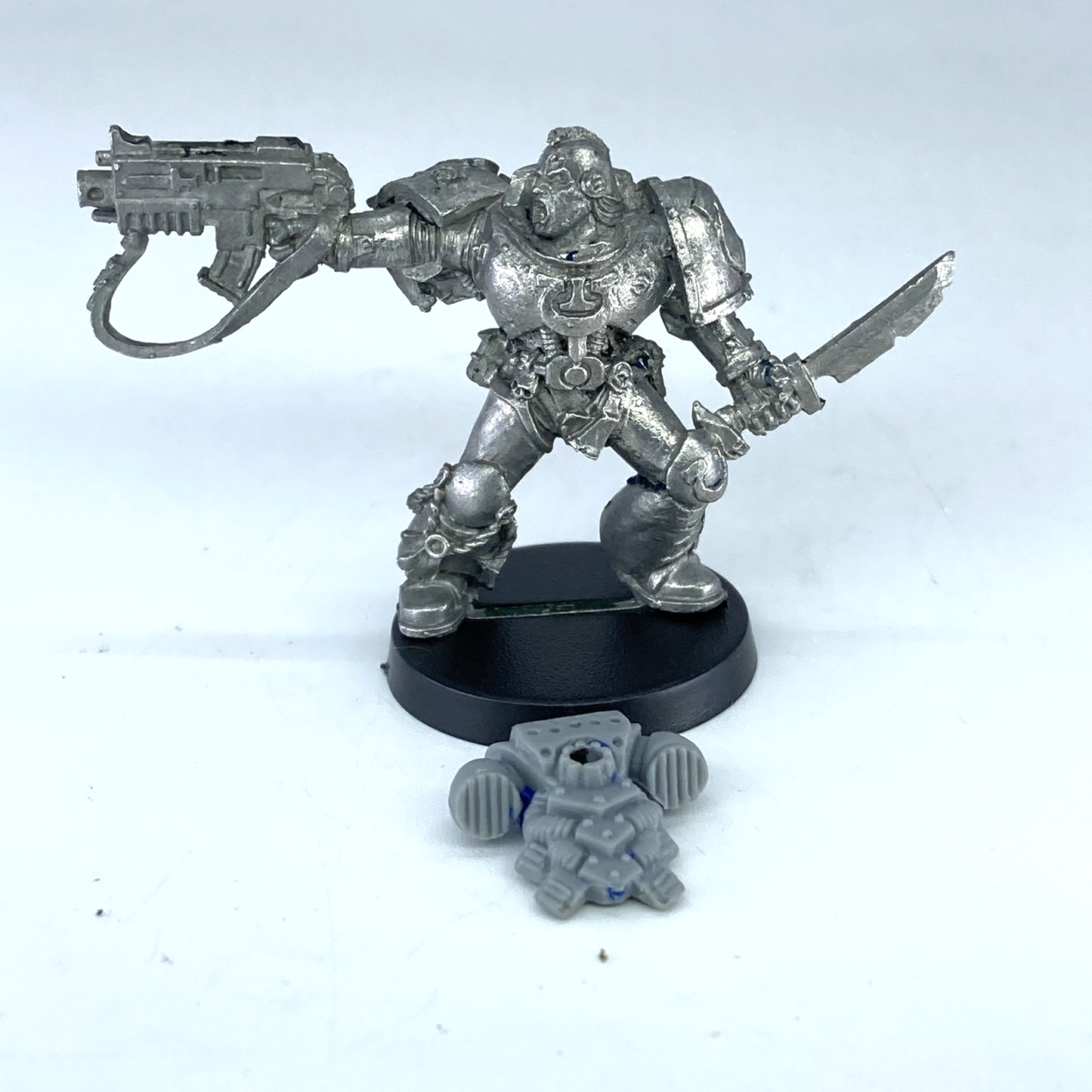 ff1945bb-b40f-4935-ba61-066502b276e2