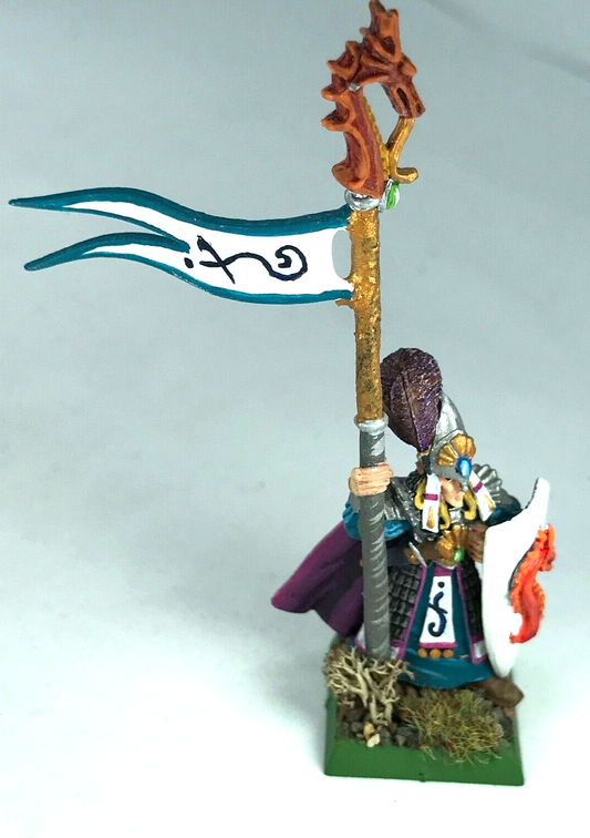 High Elves Elf Standard Bearer Command - Painted - Warhammer Fantasy C119